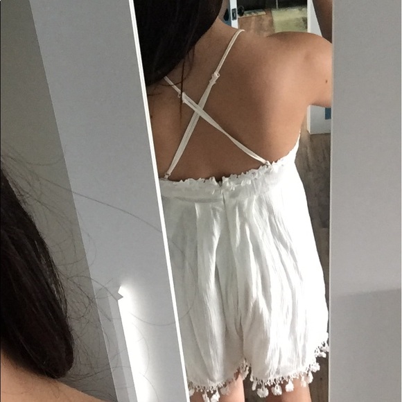 White romper - Picture 3 of 5